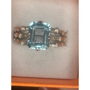 925 Silver Blue Topaz Ring Size 9 CNA